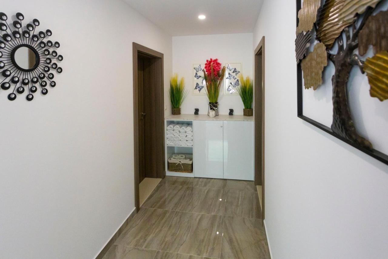Apartments Vicin Brela Exterior foto